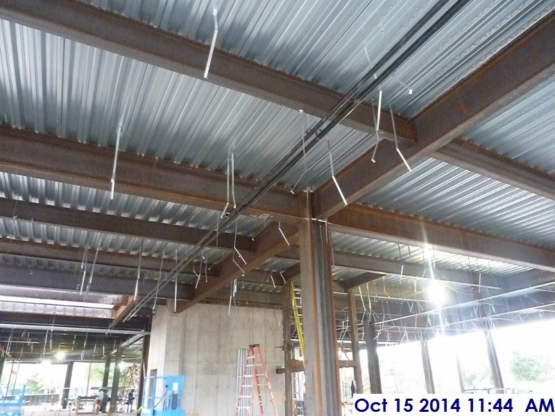 Started installing 2 gas piping at the 1st floor Facing East  (800x600)